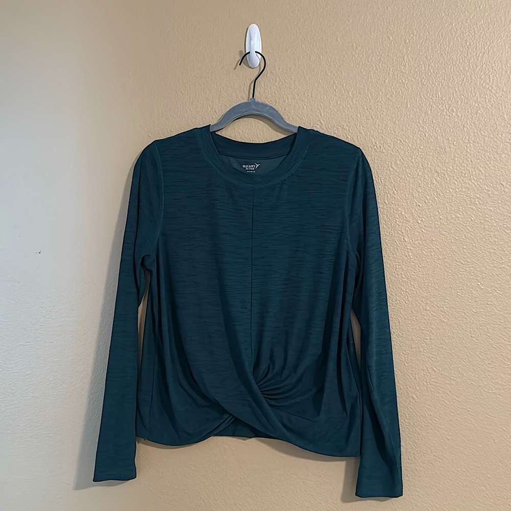Green-blue Old Navy active wear long sleeve shirt